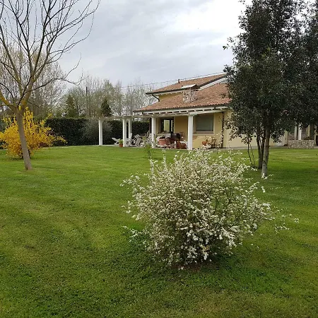 M.d. House Vakantiehuis Capannori